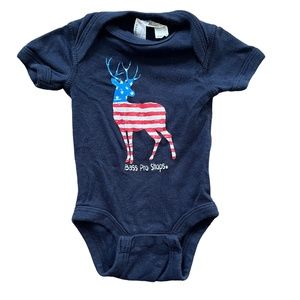 Bass Pro Shops America-Themed Deer Baby Onesie / Bodysuit, Size Newborn,…